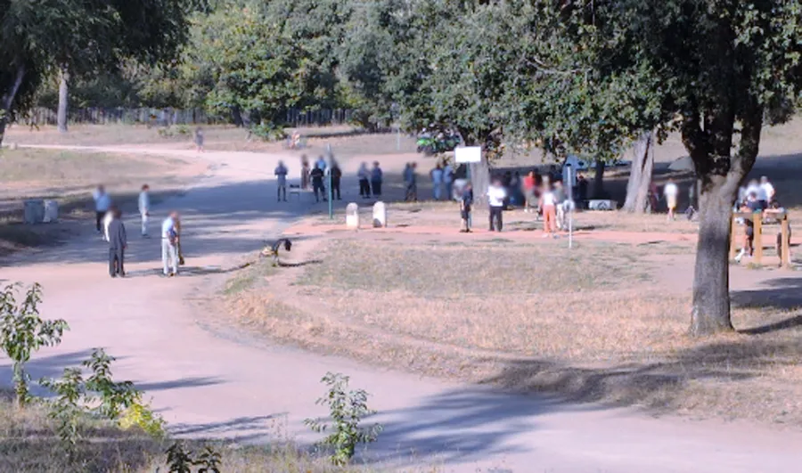 Cacciata dall'area fitness di Villa Pamphili per un set. Rabbia social: "I parchi non sono più dei cittadini"