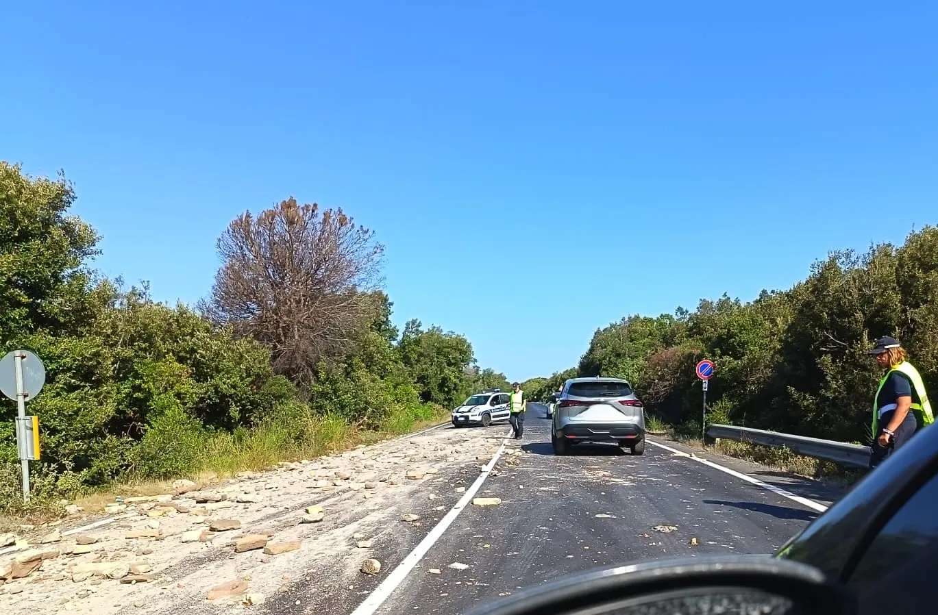Camion perde il carico: traffico sulla Litoranea tra Ostia e Torvaianica