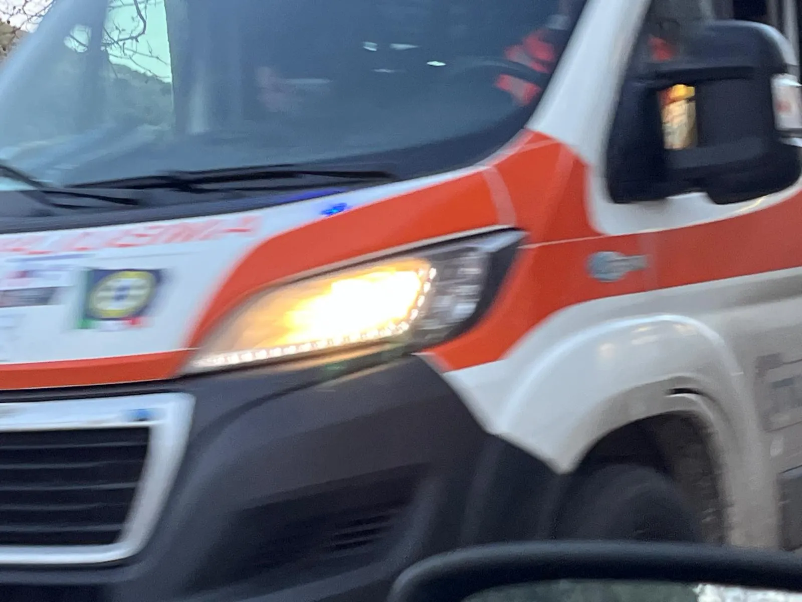 Tragedia a Castel Gandolfo: uomo perde la vita lungo la strada panoramica dei Laghi