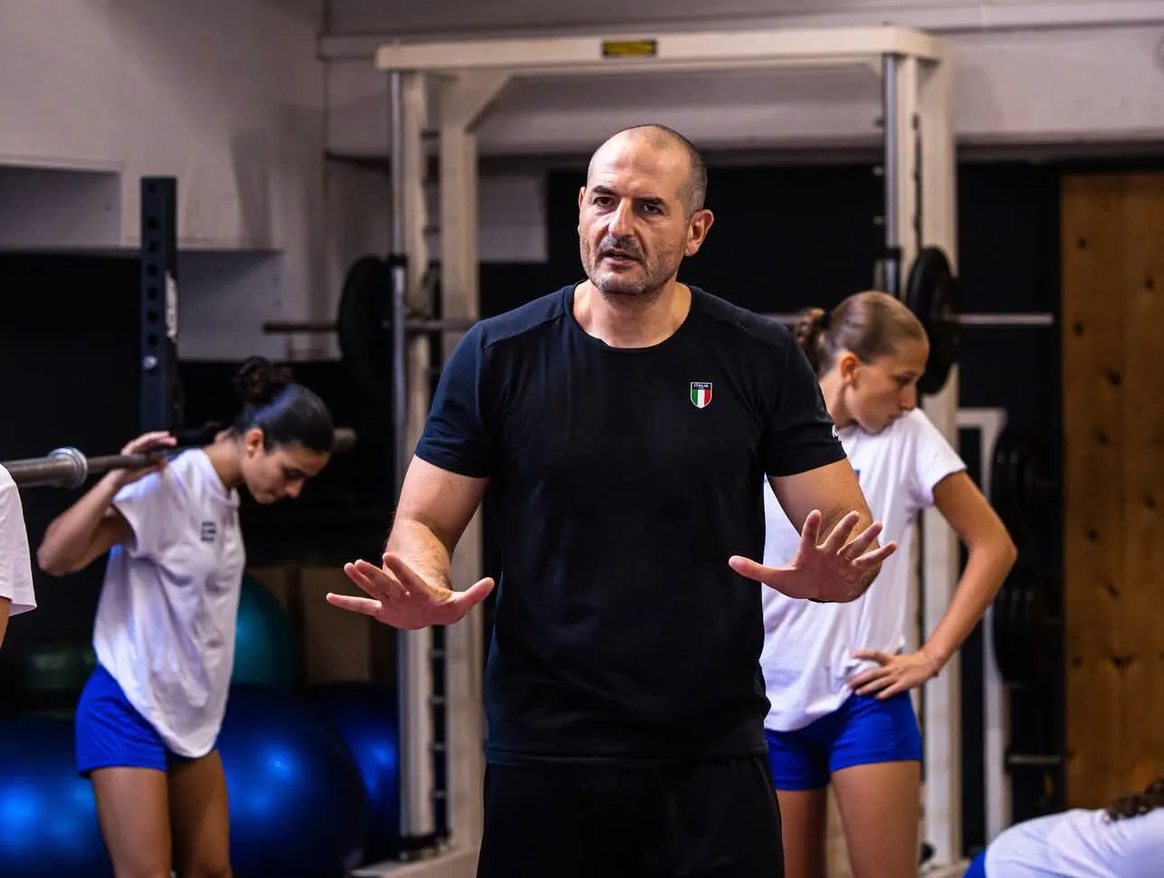 Sopralluogo di Pacifico al PalaGrammatico e allo Stadio del nuoto: "Sul PalaGalli interpretazioni fantasiose: serve a nuoto e pallanuoto" - TRC Giornale