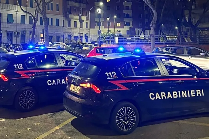 Incendio in un appartamento a Casal Bruciato: salvata una coppia di anziani