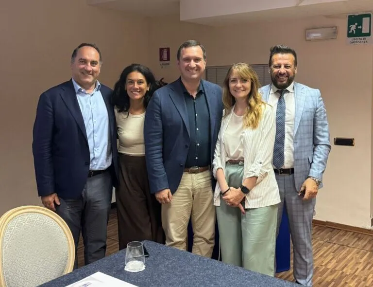 Successo per il convegno di Fratelli d’Italia Civitavecchia dedicato a urbanistica e sviluppo del territorio