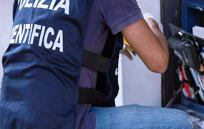 Villa sull'Aurelia presa d'assalto dai ladri: banda sventra la cassaforte e fugge con un bottino da 150mila euro