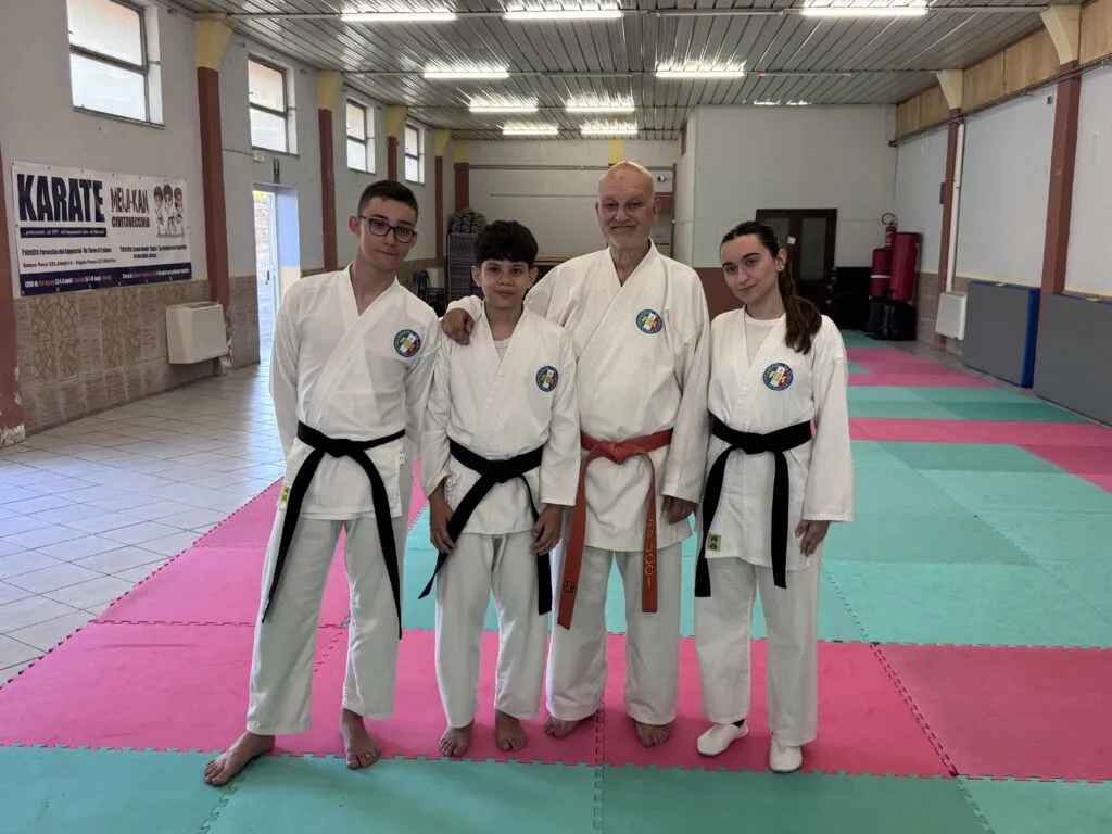 Karate, tre nuove cinture nere alla Meiji Kan